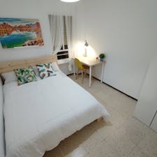 WG-Zimmer for rent for 250 € per month in Granada, Calle Mayor
