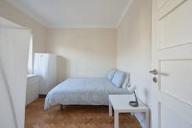 Private room for rent for €550 per month in Lisbon, Rua Carlos Malheiro Dias