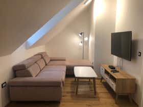 Apartamento para alugar por € 1.400 por mês em Ljubljana, Ilirska ulica
