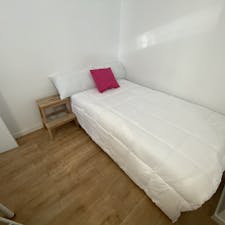WG-Zimmer for rent for 310 € per month in Valencia, Calle de Santa Isabel