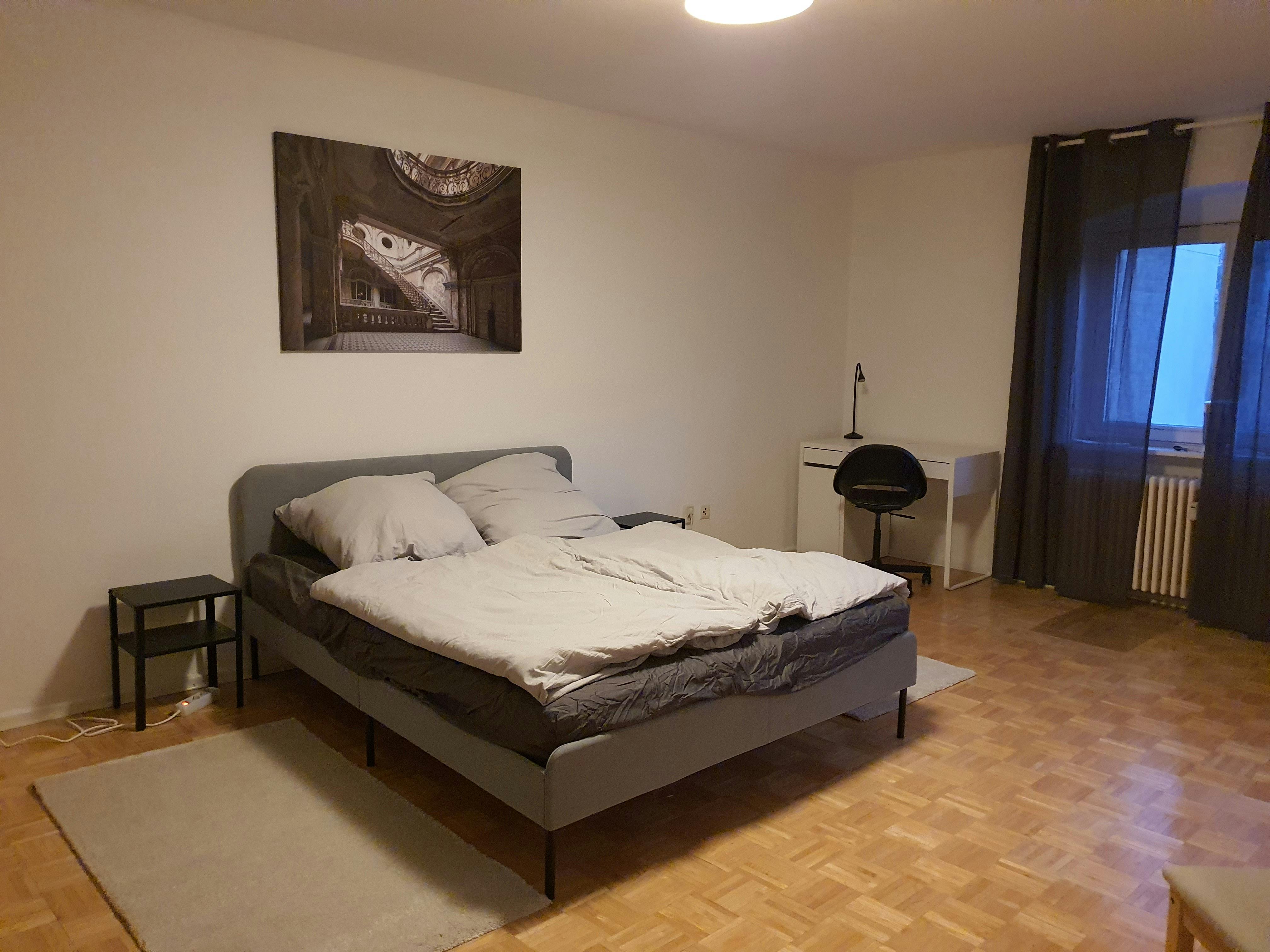 公寓 正在以 €1,100 的月租出租，其位于 Berlin, Großbeerenstraße