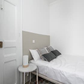 Private room for rent for €750 per month in Barcelona, Carrer Gran de Gràcia