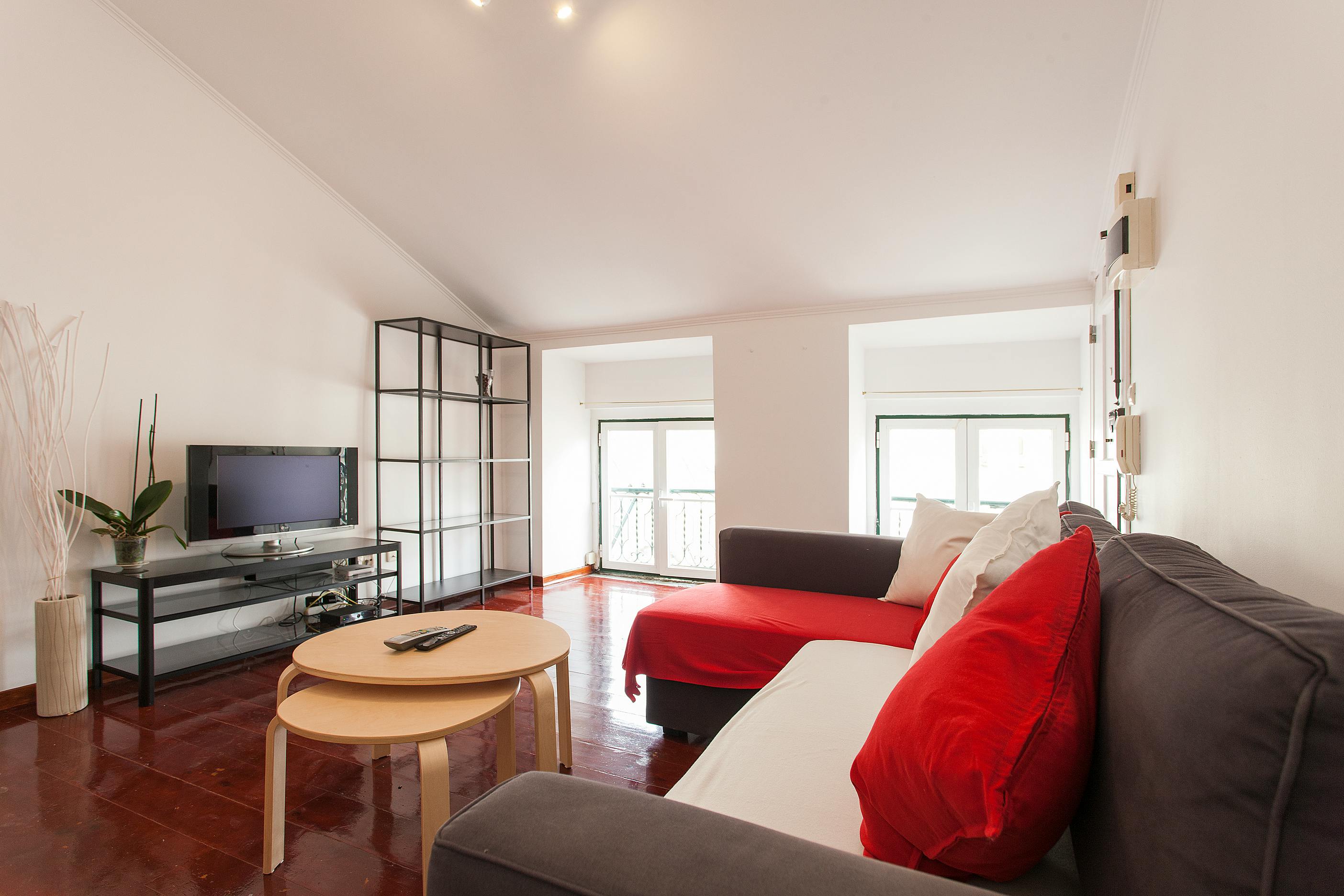 Apartment Lisbon, 2 beds — photo 7