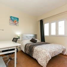 WG-Zimmer for rent for 390 € per month in Granada, Calle Gras y Granollers
