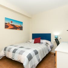 Private room for rent for €455 per month in Granada, Calle Gras y Granollers
