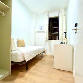 Private room for rent for €675 per month in Madrid, Calle de Don Ramón de la Cruz