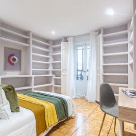 Private room for rent for €800 per month in Madrid, Calle de Ferraz