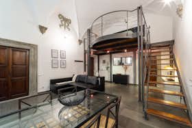 Apartment for rent for €3,045 per month in Florence, Via dei Pepi