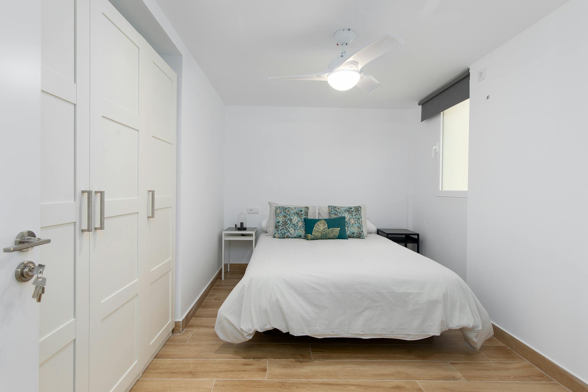 Carrer de Eugenia Viñes, Valencia preview