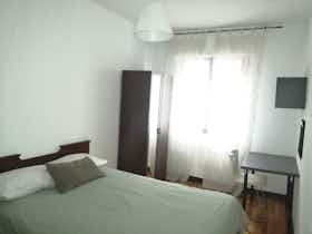 私人房间 正在以 €350 的月租出租，其位于 Etxebarri, Egetiaga Uribarri kalea