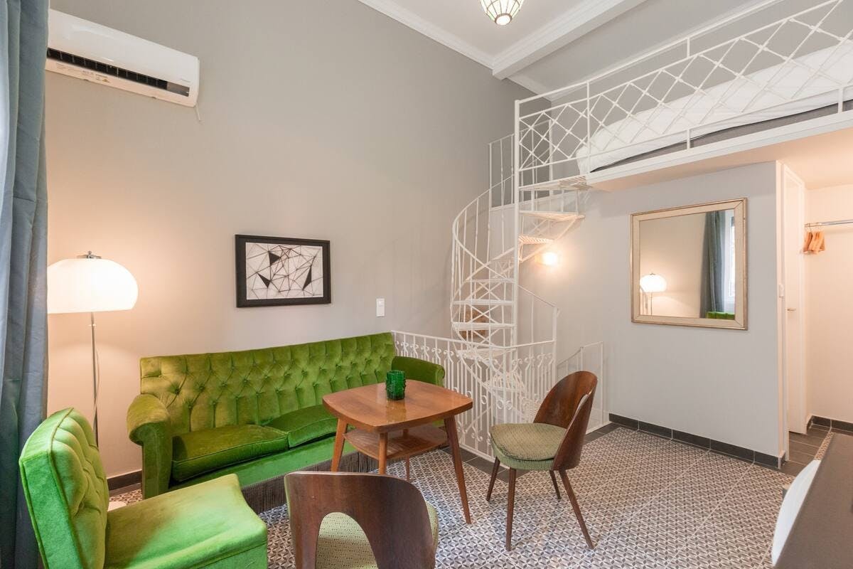 Apartament de închiriat pentru 775 EUR pe lună în Athens, Troon