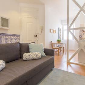Apartment for rent for €1,720 per month in Lisbon, Rua da Atalaia