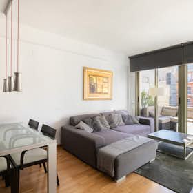 Apartment for rent for €1,790 per month in Barcelona, Carrer de la Reina Amàlia