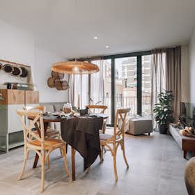 Apartment for rent for €3,417 per month in Barcelona, Gran Via de les Corts Catalanes