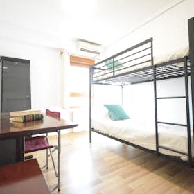 WG-Zimmer for rent for 260 € per month in Valencia, Carrer Sant Vicenç de Paül