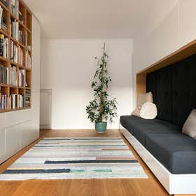 Apartment for rent for €1,850 per month in Vienna, Mariahilfer Straße