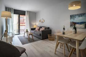Apartment for rent for €1,260 per month in L'Hospitalet de Llobregat, Carrer de Pujós