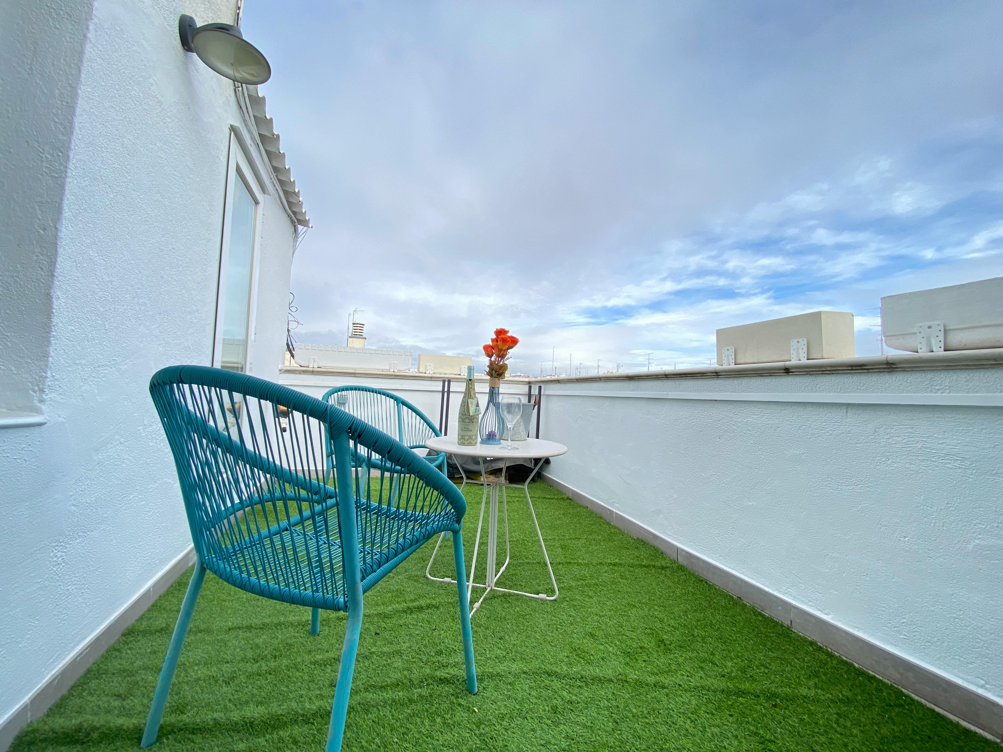 Calle de Valencia, Madrid preview