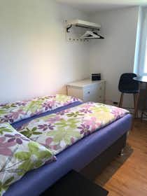 Studio for rent for €600 per month in Ljubljana, Prijateljeva ulica