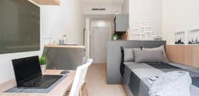 Studio for rent for €780 per month in Granada, Calle Profesor Clavera