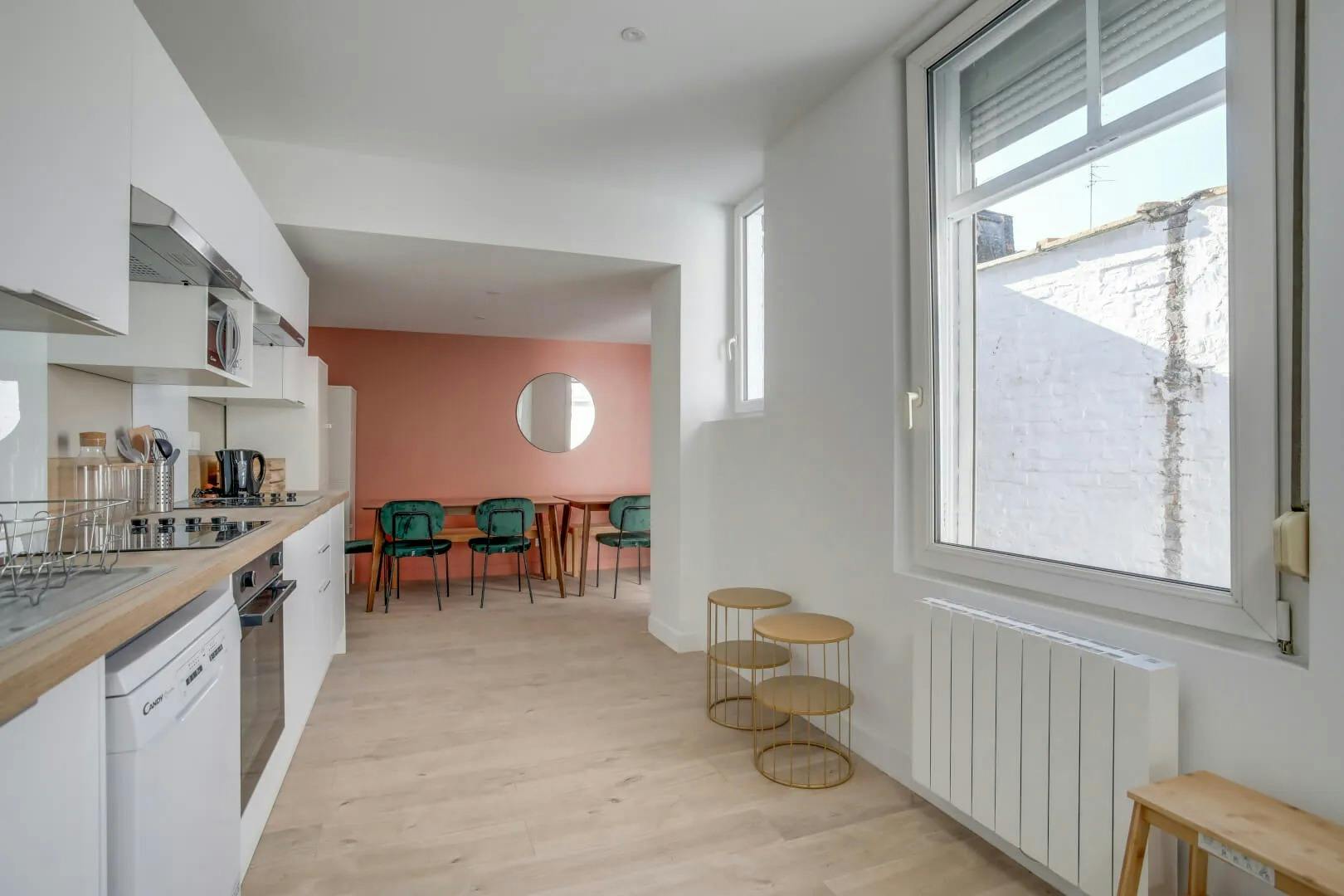 Private room for rent on Boulevard Montebello, Lille - Plus