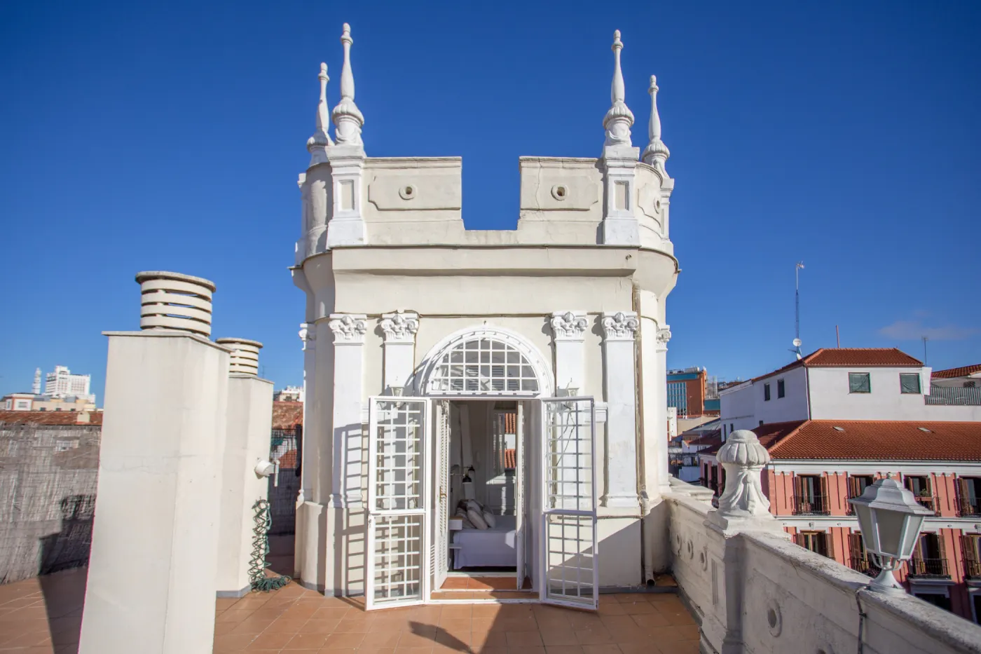 1-Bedroom Apartment in Calle del Arenal, Madrid (1276034) ROOM 1