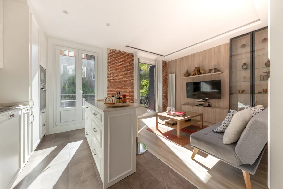 2-Bedroom Apartment in Calle de Manuel Silvela, Madrid (1276039) ROOM