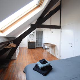 Private room for rent for €785 per month in Schaerbeek, Auguste Reyerslaan