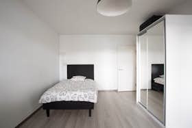 Private room for rent for €670 per month in Helsinki, Kaarikuja
