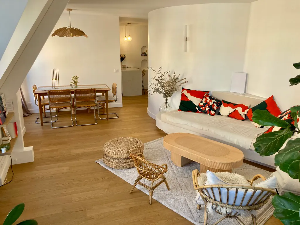 2-Bedroom Apartment in Rue des Portes-Blanches, Paris (1276280) ROOM 1