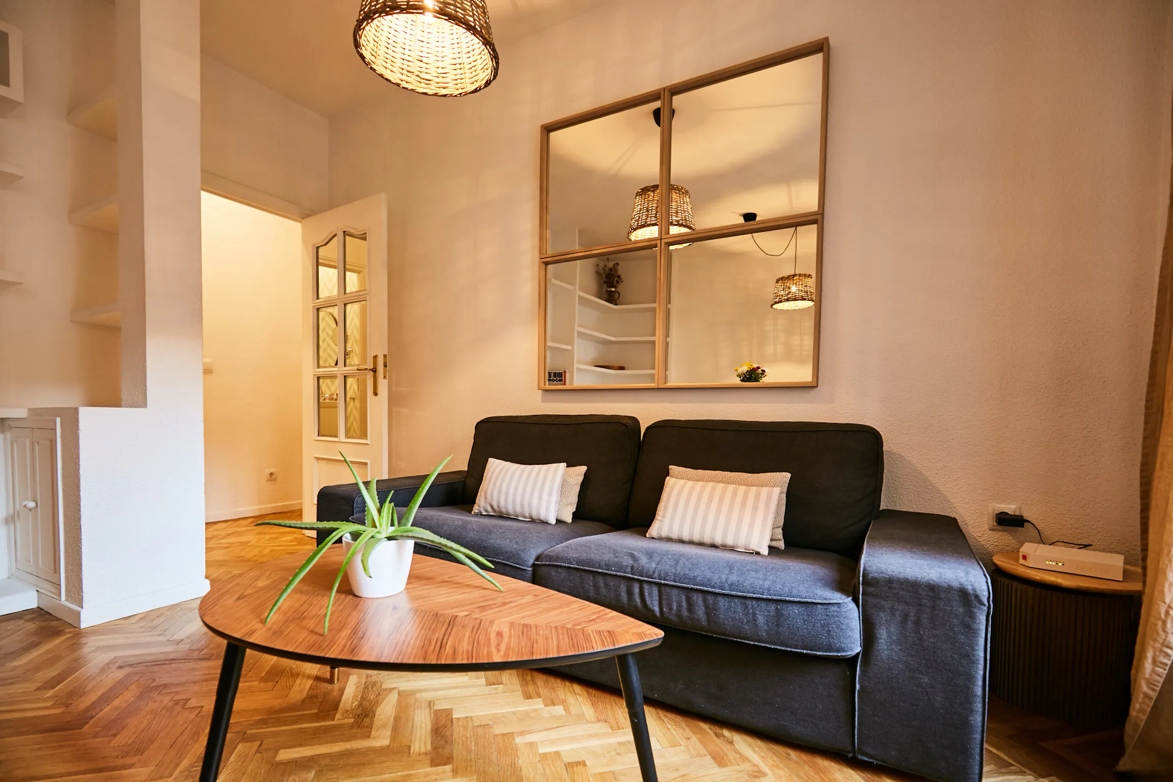 1-Bedroom Apartment in Calle de las Virtudes, Madrid (1276597) ROOM 1