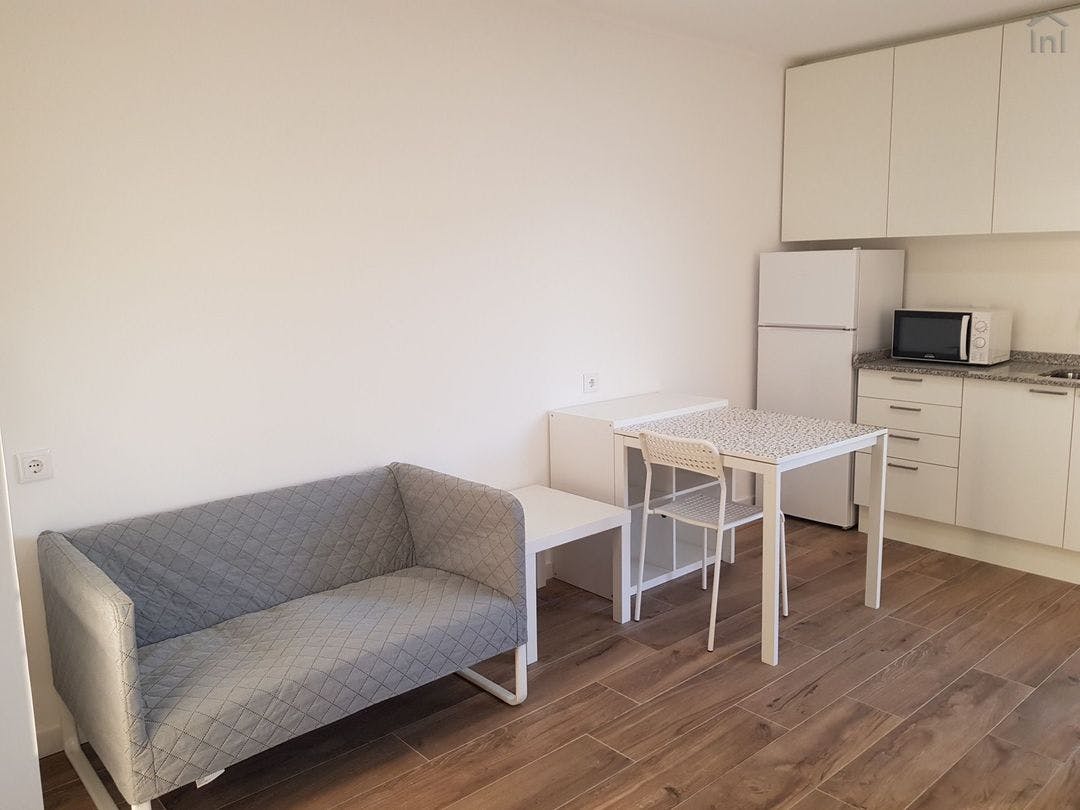 Kawalerka do wynajęcia za 750 € miesięcznie w mieście Gondomar, Rua Dom Afonso Henriques