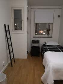 Cameră privată de închiriat pentru 496 SEK pe lună în Göteborg, Verktumsgatan