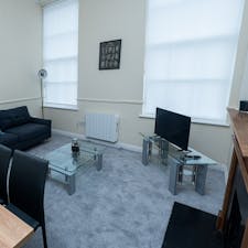 Apartment for rent for €2,601 per month in Dublin, Mountjoy Square South
