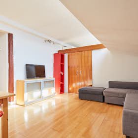 Apartment for rent for €1,795 per month in Madrid, Calle de San Gregorio