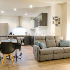 公寓 正在以 €2,070 的月租出租，其位于 Lyon, Rue Turbil