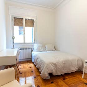 Private room for rent for €680 per month in Madrid, Calle de los Desamparados