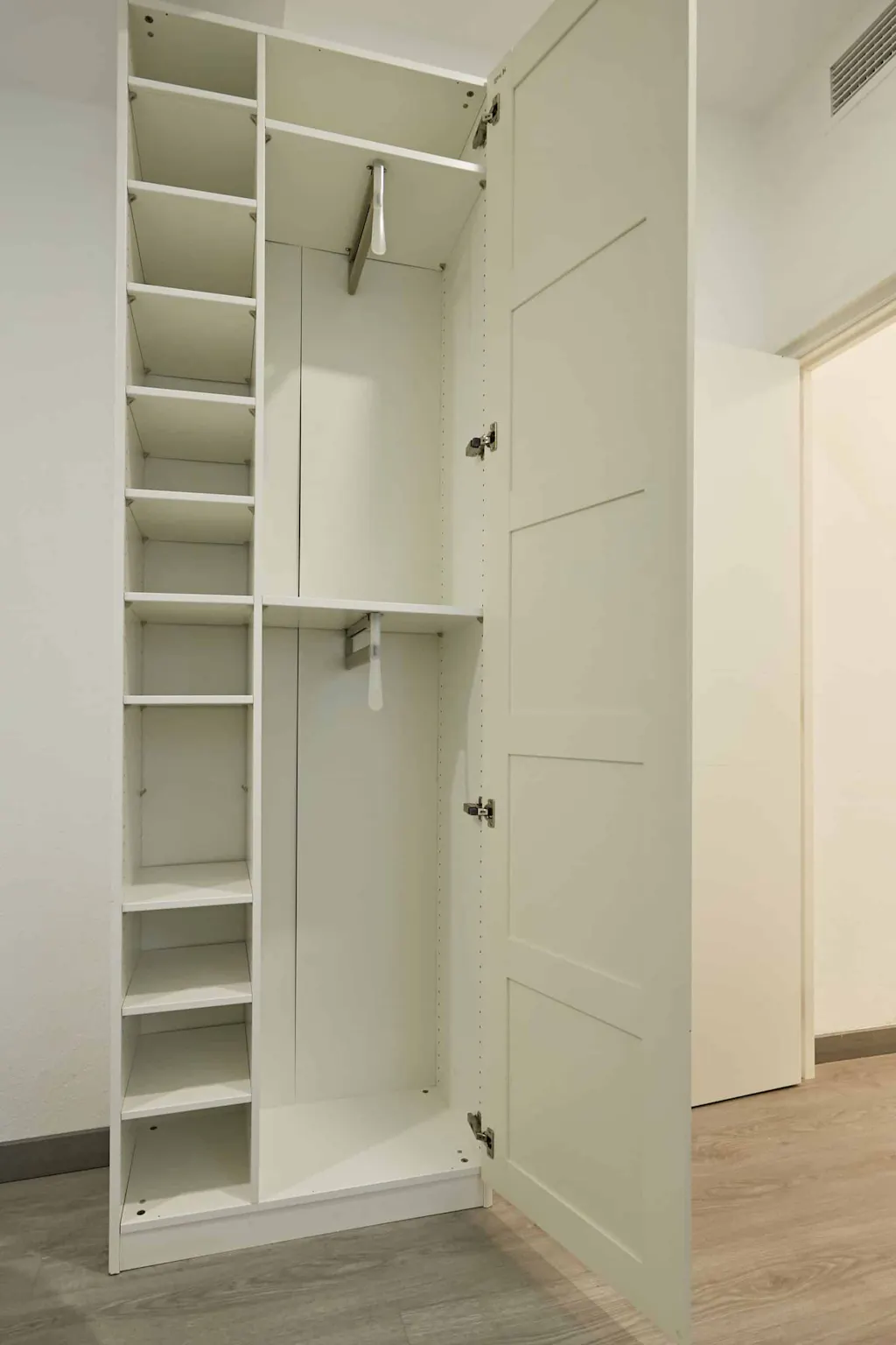 1-Bedroom Apartment in Calle de Rufino Blanco, Madrid (1277891) ROOM 1