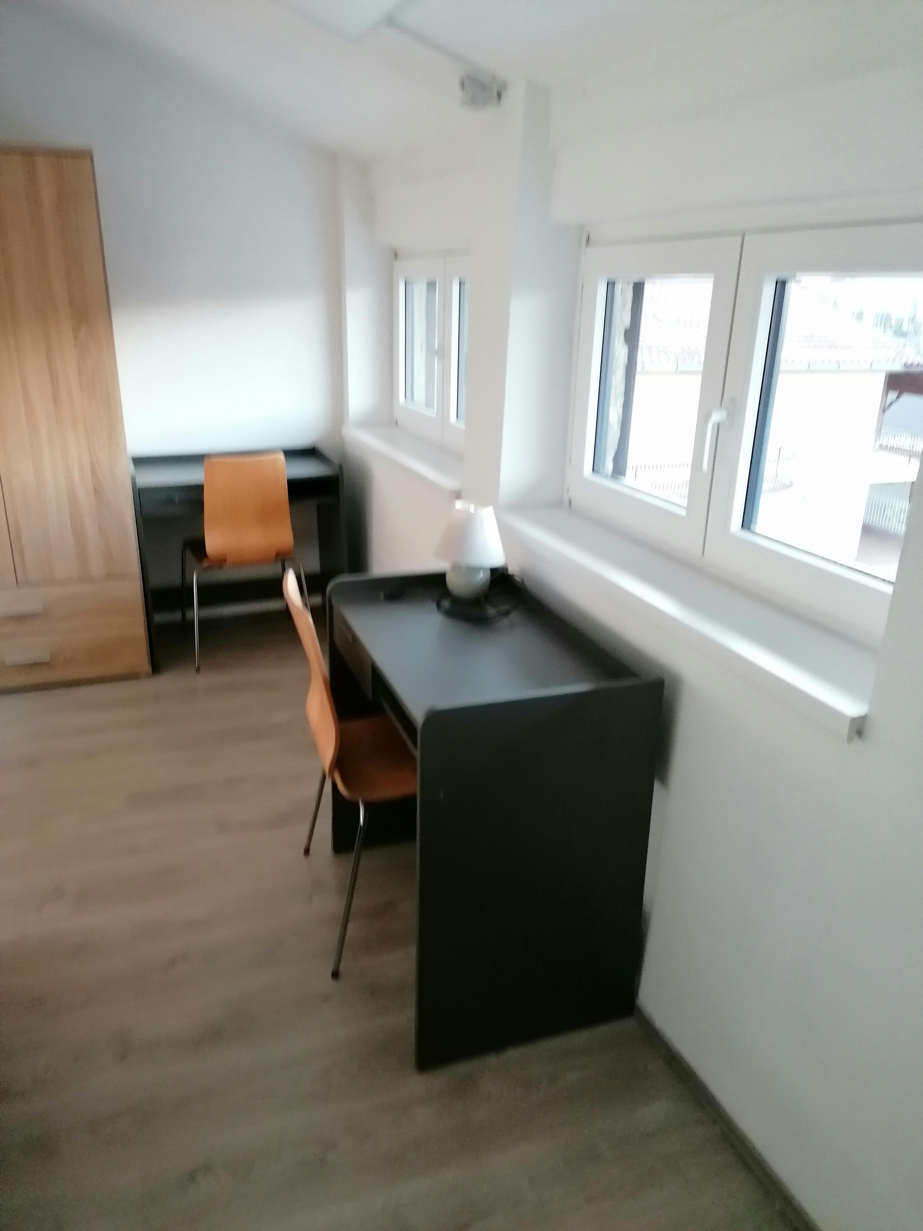 Private room for rent for €290 per month in Ljubljana, Ziherlova ulica