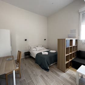 Studio for rent for €1,800 per month in Madrid, Calle Puerto Rico