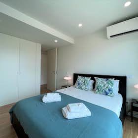 Apartment for rent for €1,911 per month in Faro, Rua Compromisso