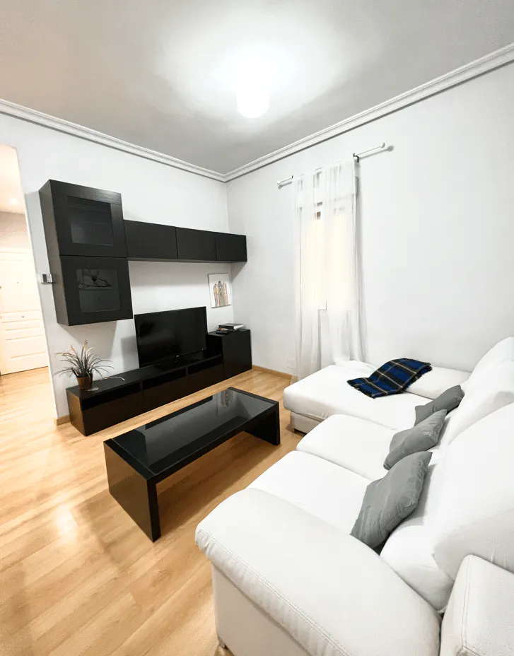 1-Bedroom Apartment in Calle de Arriaza, Madrid (1278429) ROOM 1