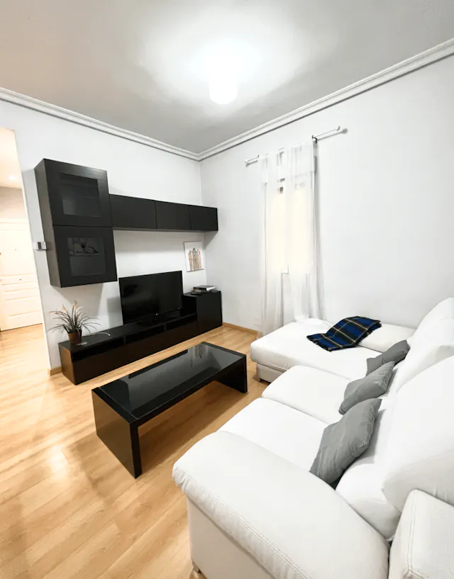1-Bedroom Apartment in Calle de Arriaza, Madrid (1278429) room image 2
