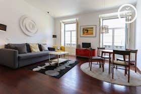 Apartment for rent for €1,932 per month in Lisbon, Rua das Pedras Negras