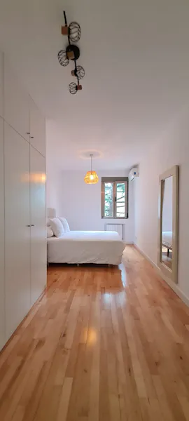 5 Pinar Street, Madrid - in Madrid
