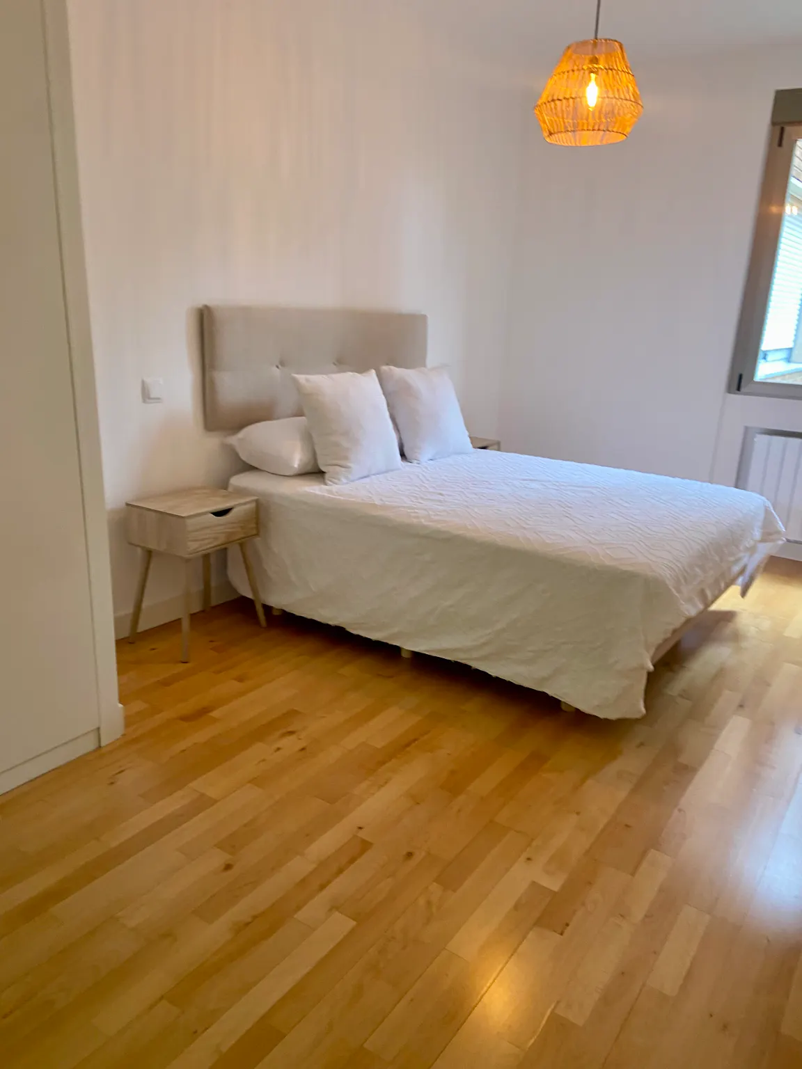 1-Bedroom Apartment in Calle del Pinar, Madrid (1278846) ROOM 2
