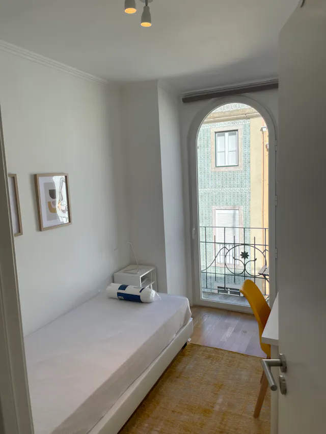 Private room in Rua Capitão Renato Baptista, Lisbon (1278904) room image 1