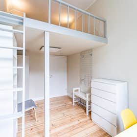 Studio for rent for €950 per month in Berlin, Leibnizstraße