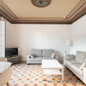 Apartment for rent for €2,200 per month in Barcelona, Passeig de Sant Joan