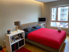 Отдельная комната сдается в аренду за 535 € в месяц в Coimbra, Rua António Bentes